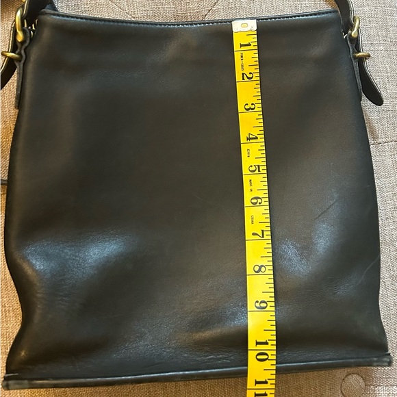Coach Vintage Black Square Bag 11” x 11” x 3” Good condition - Picture 2 of 16